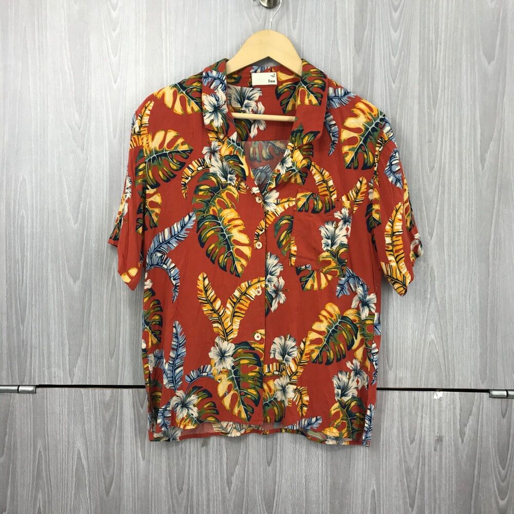 Aritzia Wilfred Free Hawaiian Button‎ Down Short Sleeve Shirt Medium 100% Rayon